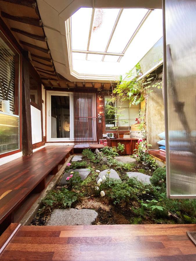 Viva La Vida - Jongno Hanok Private House โซล ภายนอก รูปภาพ
