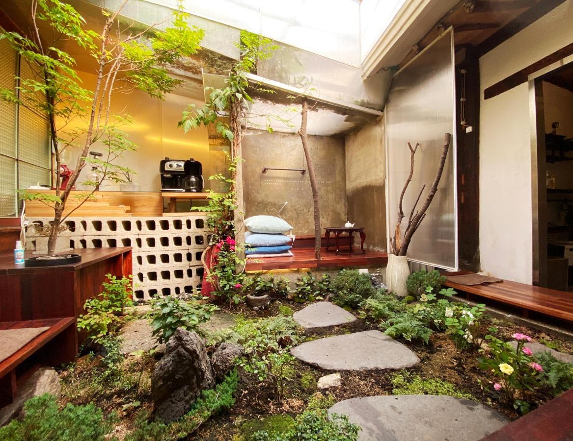 Viva La Vida - Jongno Hanok Private House โซล ภายนอก รูปภาพ
