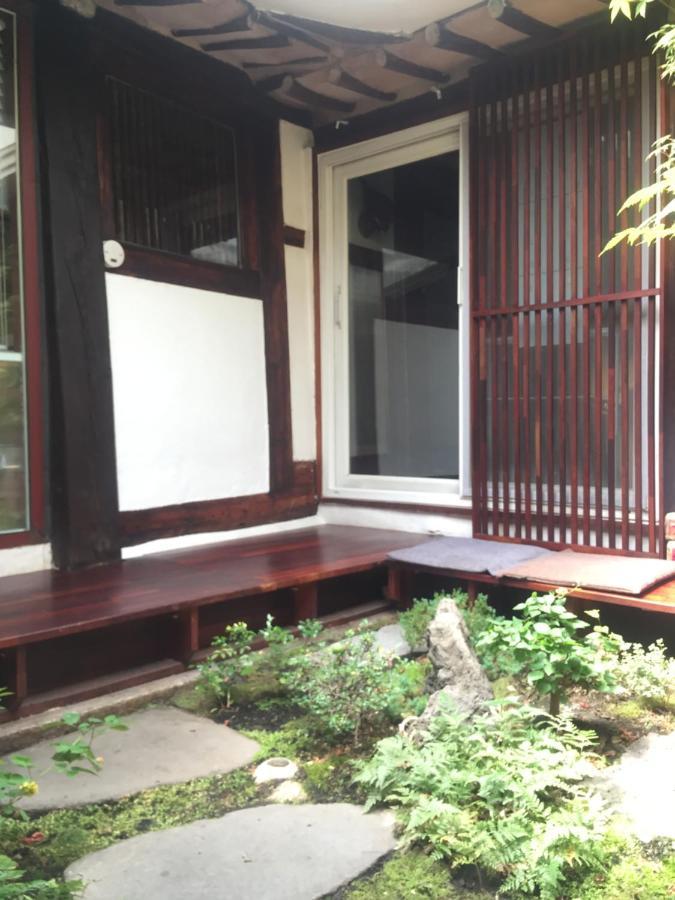 Viva La Vida - Jongno Hanok Private House โซล ภายนอก รูปภาพ